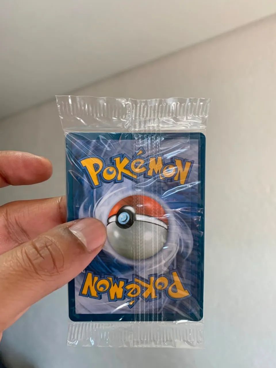 Carta Pokemon Charizard-VMAX - Espada e Escudo - Lacrada - M - Foto 2