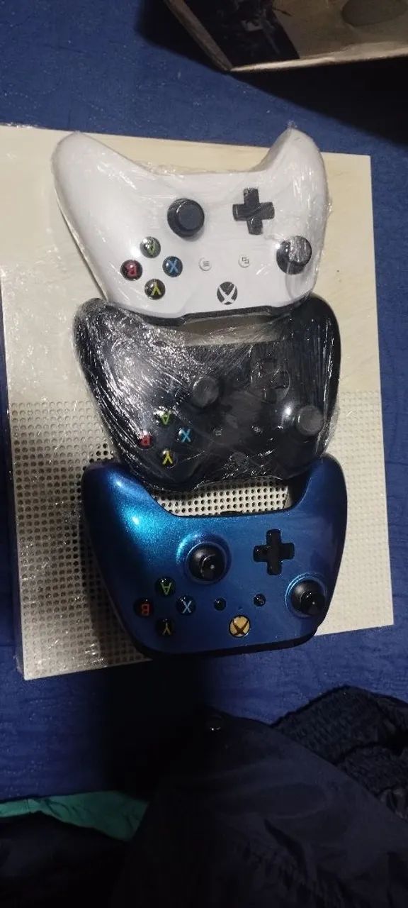 XBOX ONE S 1TB  - Foto 2