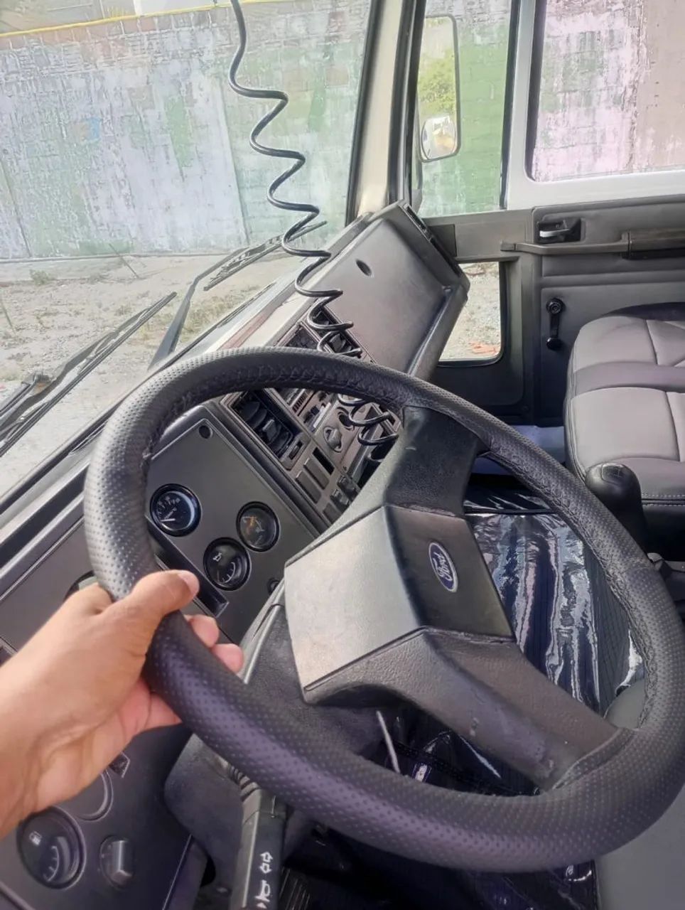 Caminhão Ford cargo 815 2004 - Foto 11