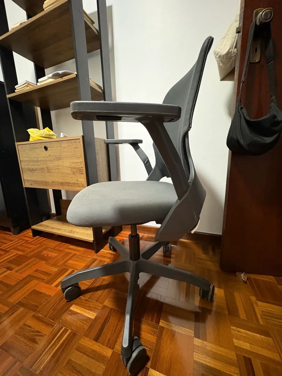 Cadeira Flexform home office