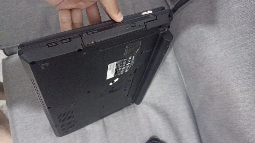 3 Notebooks funcionando, Duo C - Positivo, Multilaser, Acer Aspire - Foto 5