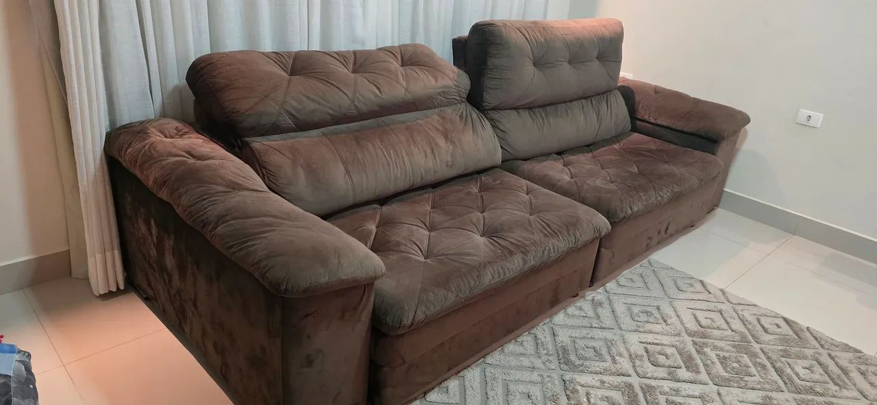 Sofa cama retrátil  vendo ,lindo e confortável medida de 3. Mts e assento 2.40 mts - Foto 2