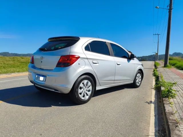 Chevrolet Onix JOY Hatch 1.0 8V Flex Mec. 4P 2019 - Foto 5