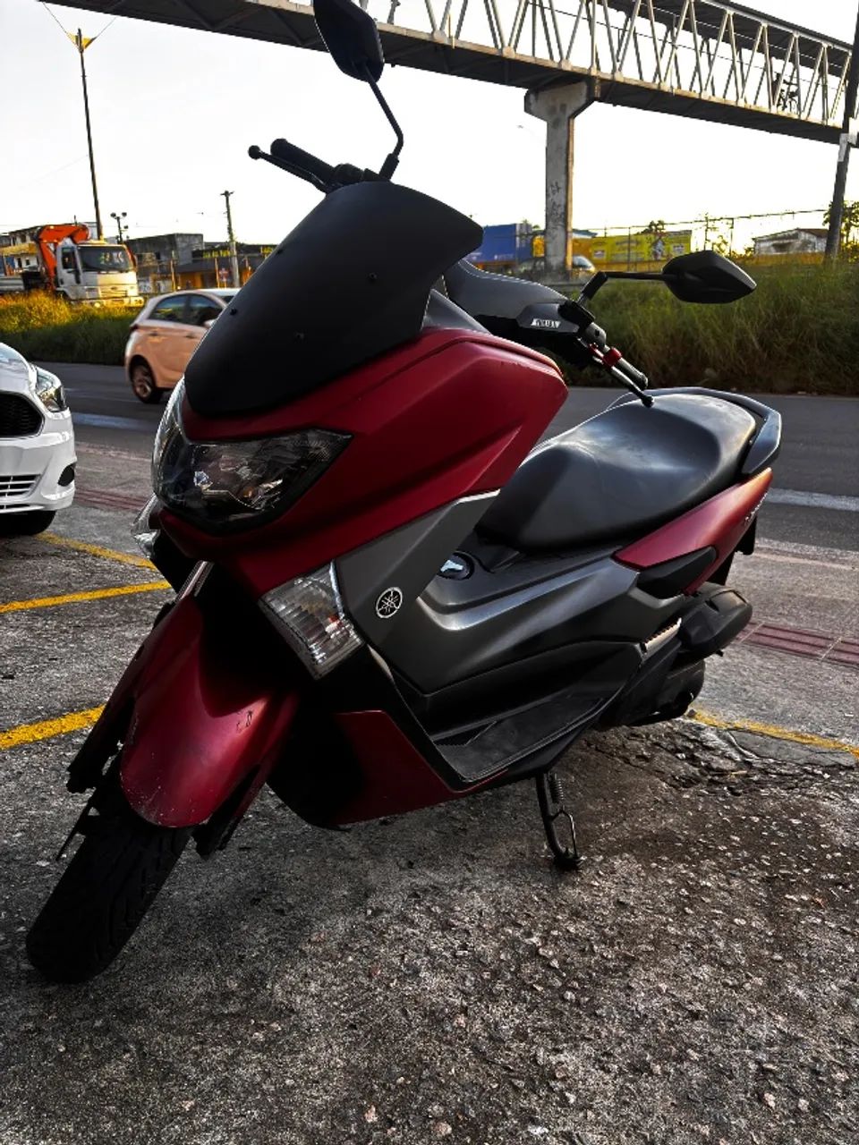 Nmax 160, abs, pneus novos e quitada.