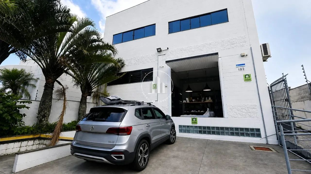 Prédio - 1010m², Shopping Capoeiras