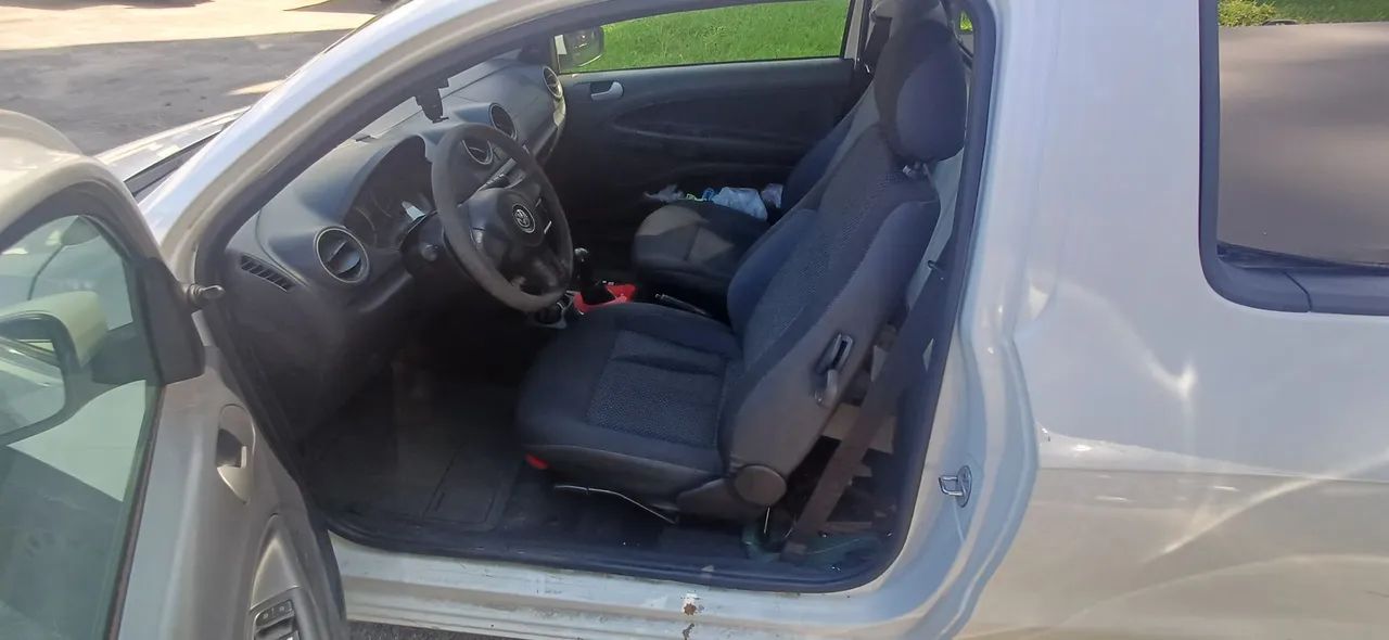 Volkswagen Saveiro Startline 1.6 T.flex 8V 2015 - Foto 3