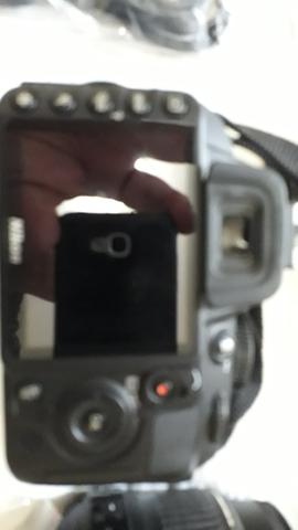 Nikon D3100 - Foto 2