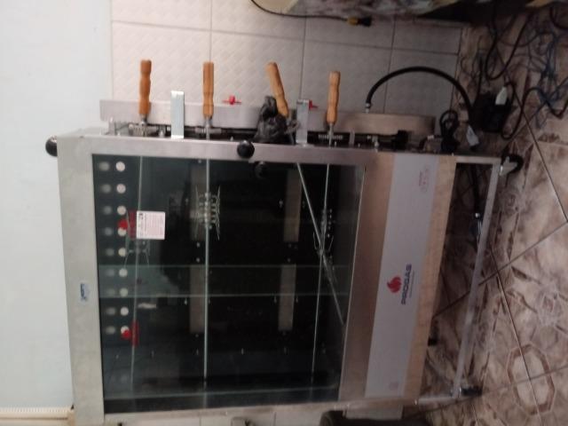 Maquina de assar frango