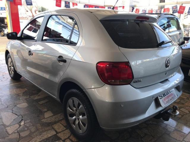 VolksWagen Gol 1.0 Prata - Foto 4