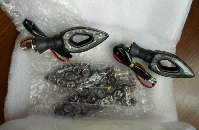 Pisca LED sport moto Honda Yamaha - Foto 5