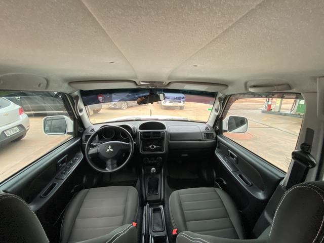 Pajero Tr4 2.0 Flex 4x2 Manual 2015 - Foto 5