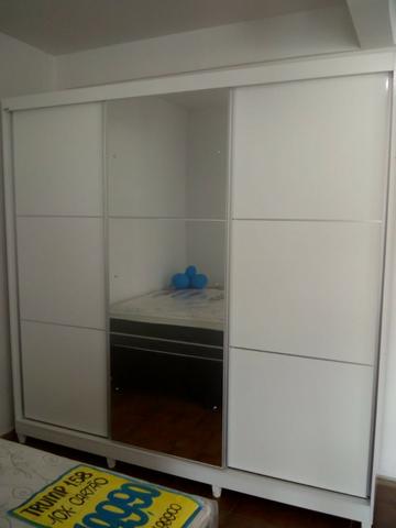 Guarda roupas casal 2.40 de larg(mostruario)de 1799 por 1399 a vista - Foto 3