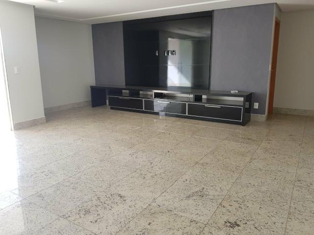 Apartamento de três quartos todos suítes em Águas Claras