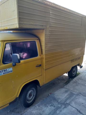 Kombi amarela pra trabalhar. - NEGOCIÁVEL TODA OK - Foto 2