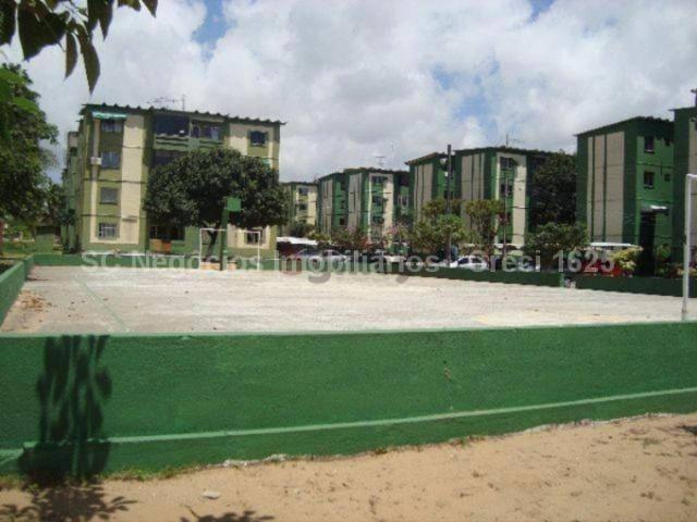 Vendo Apto com 2/4, Varanda! - Foto 18