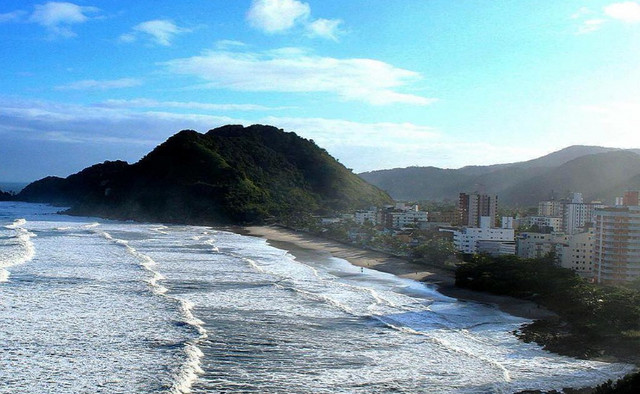 Apartamento 3 quartos suite com sacada Guaruja Tombo - Foto 17