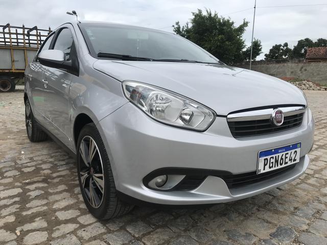 Grand Siena essence 1.6 2014 flex 16v