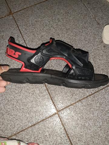 Vendo sandália do star wars