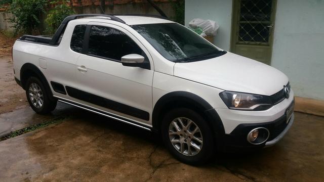 Saveiro ce cross g6 troco por carro automático - Foto 4