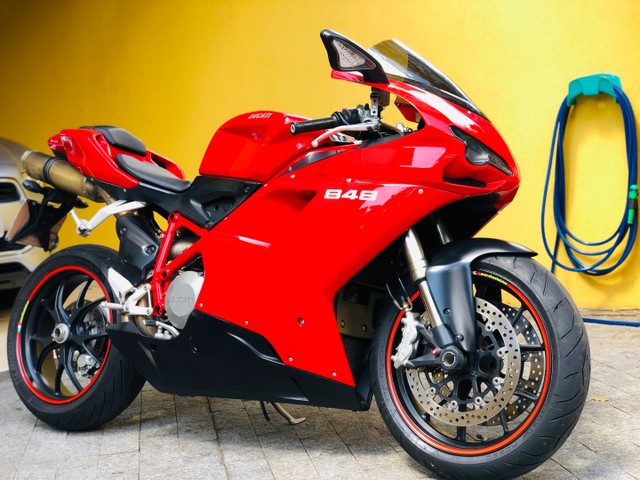 VENDO DUCATI 848