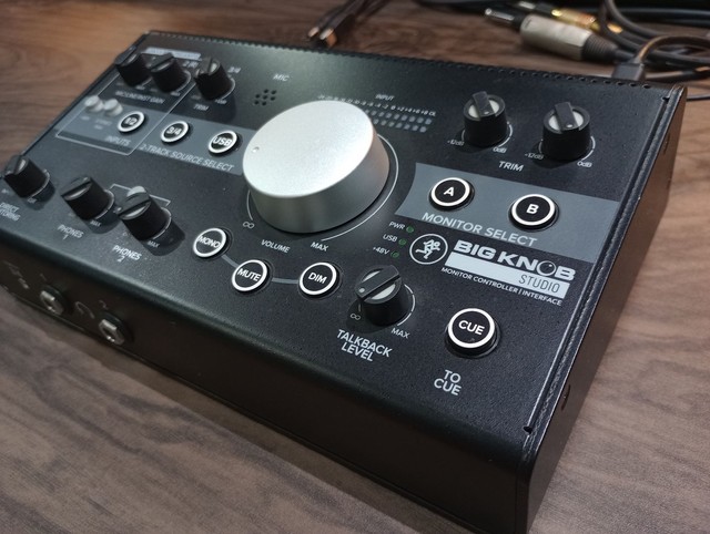 Interface controlador Big Knob Studio usb Mackie passo cartão 