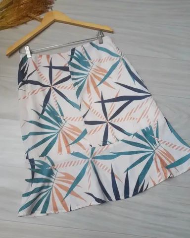 Saia estampada de viscose com forro, babado na barra e zíper lateral da PÍCLE.