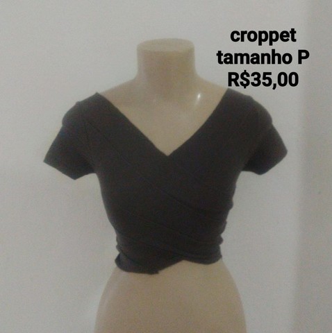 Blusas femininas e croppet lindas e maravilhosas tamanho P - Foto 2