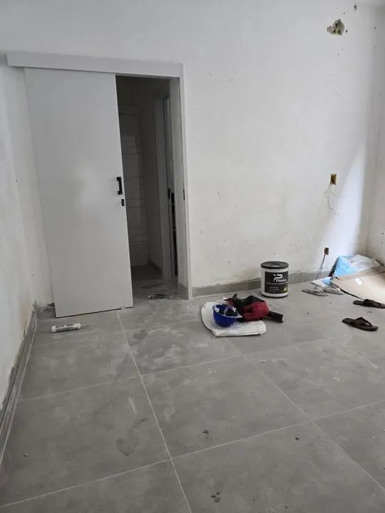 Casa Geminada para Venda em Contagem, Novo Eldorado, 3 dormitórios, 1 suíte, 1 banheiro, 2