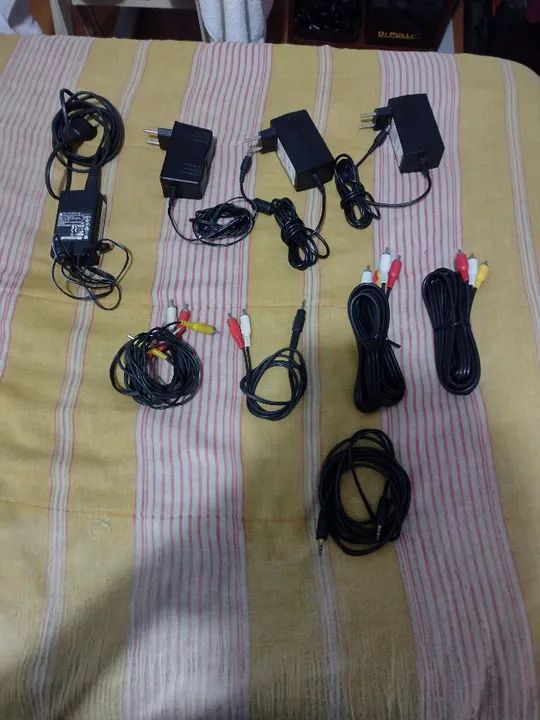 Fontes 12v, cabos av, cabos p2