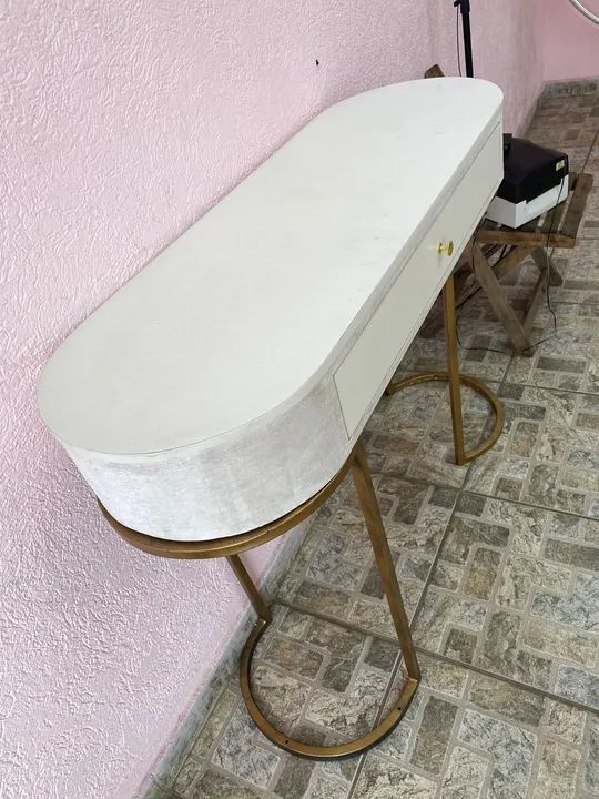 Mesa de Apoio Oval com Gaveta - Foto 2