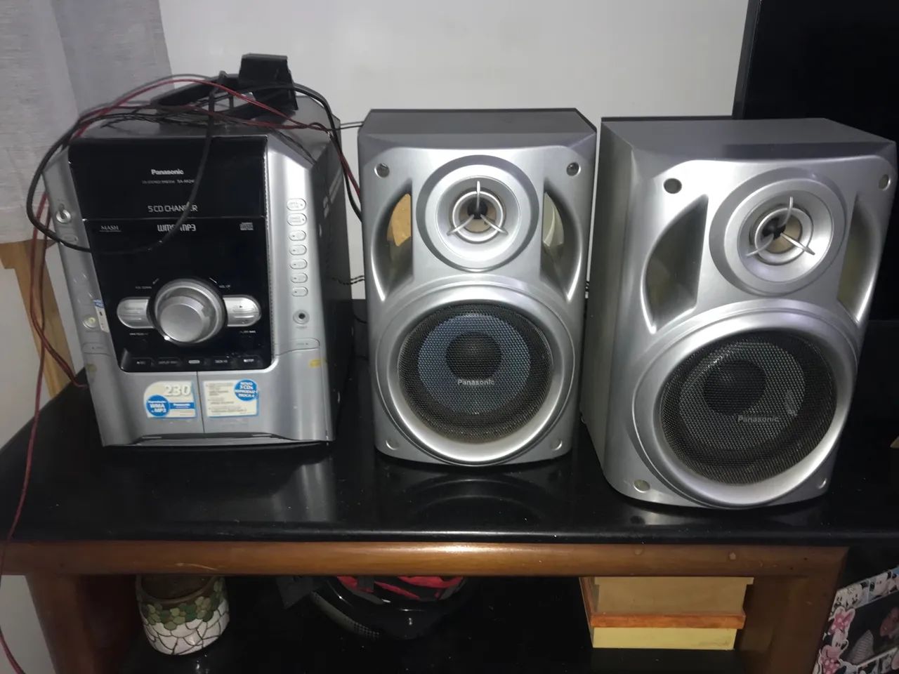 2 Caixas  de som e Aparelho de som vintage