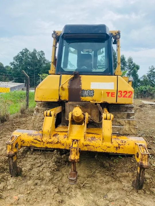 TRATOR DE ESTEIRA CATERPILLAR D6N - VENDO OU TROCO POR CASA OU APTO REGIÃO DE LONDRINA - Foto 4