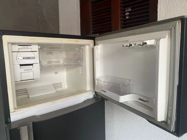 GELADEIRA BRASTEMP ATIVE PAINEL DIGITAL PERFEITO FUNCIONAMENTO - Foto 2