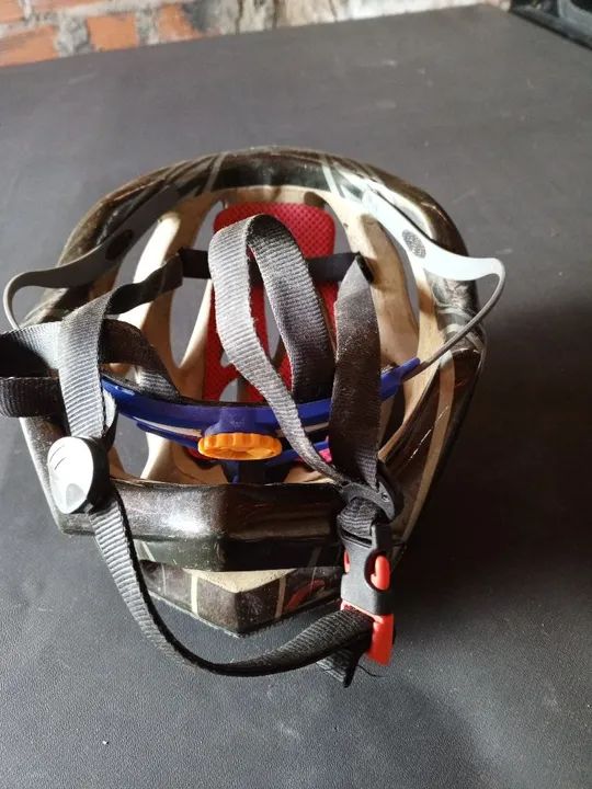 Capacete de Bicicleta -(Retirada no Conjunto Esperança) - Foto 2