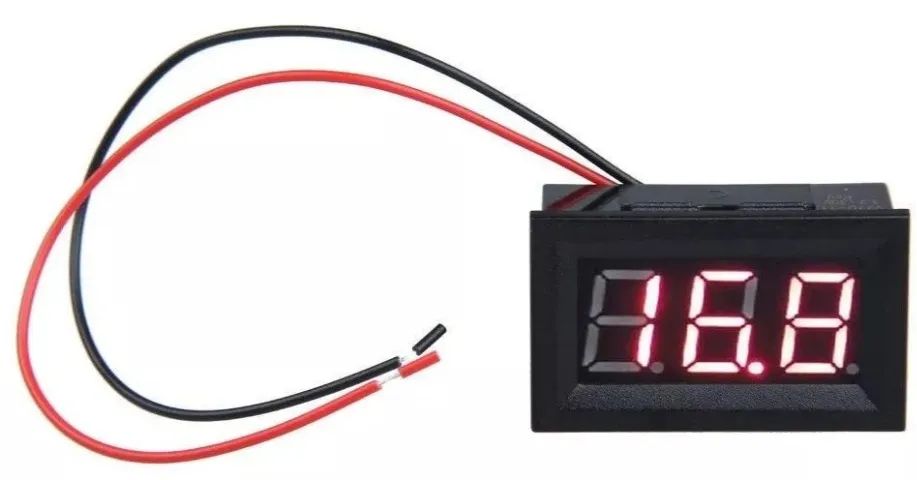 Mini Voltimetro 12v visor digital vermelho automotivo medidor bateria - Foto 2