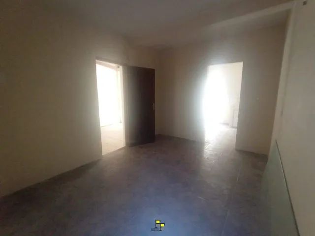 V. Manuel Sátiro Casa 50m² com 1 Quarto, WC social, Sala, Cozinha e 01 Vaga de garagem P/