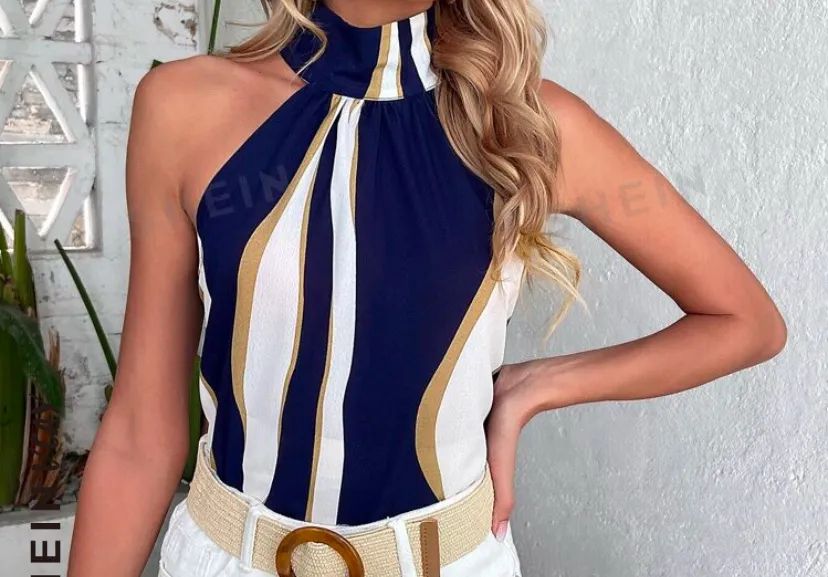 Blusa Estampa Abstrata - Decote Halter - Foto 2
