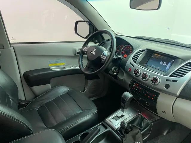 L200 Triton HPE 3.2 Automatica - Foto 5