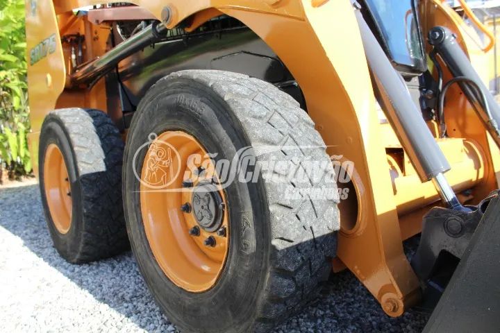 Mini carregadeira case 2013 - Foto 3