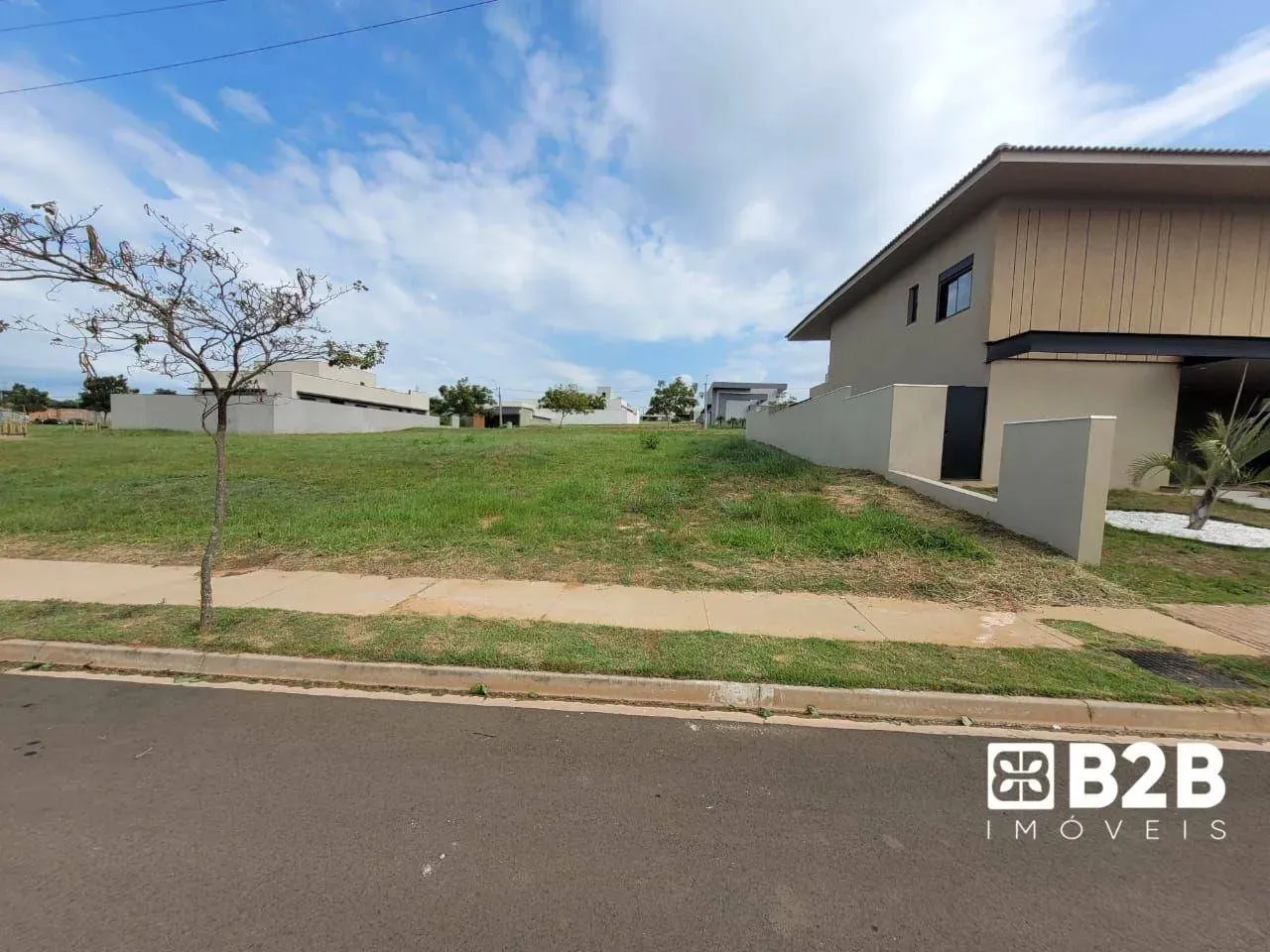Terreno à venda, 377 m² por R$ 350.000 - Tamboré - Bauru/São Paulo