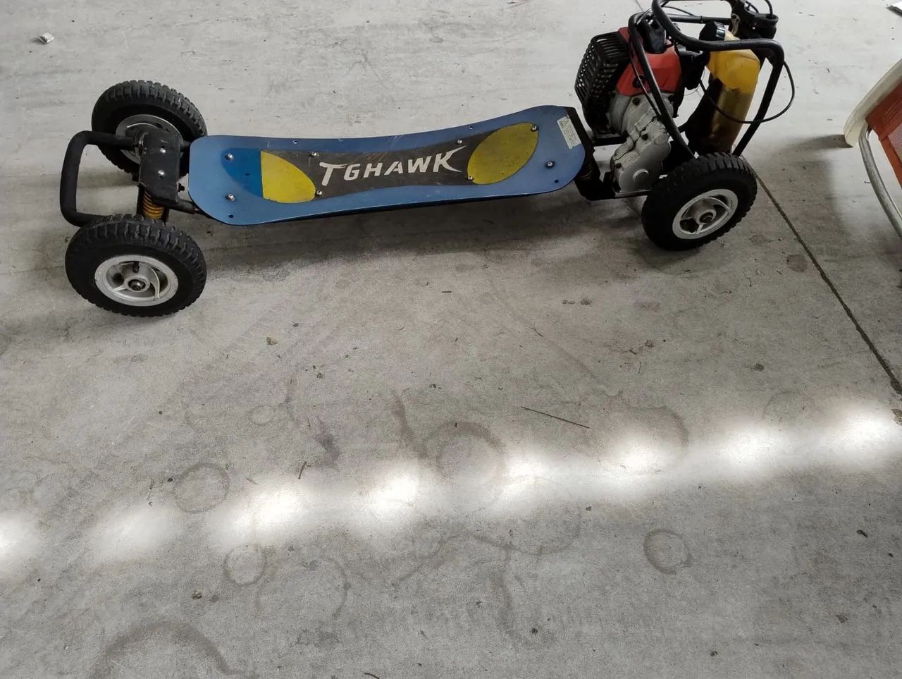 SKATE MOTORIZADO A GASOLINA 