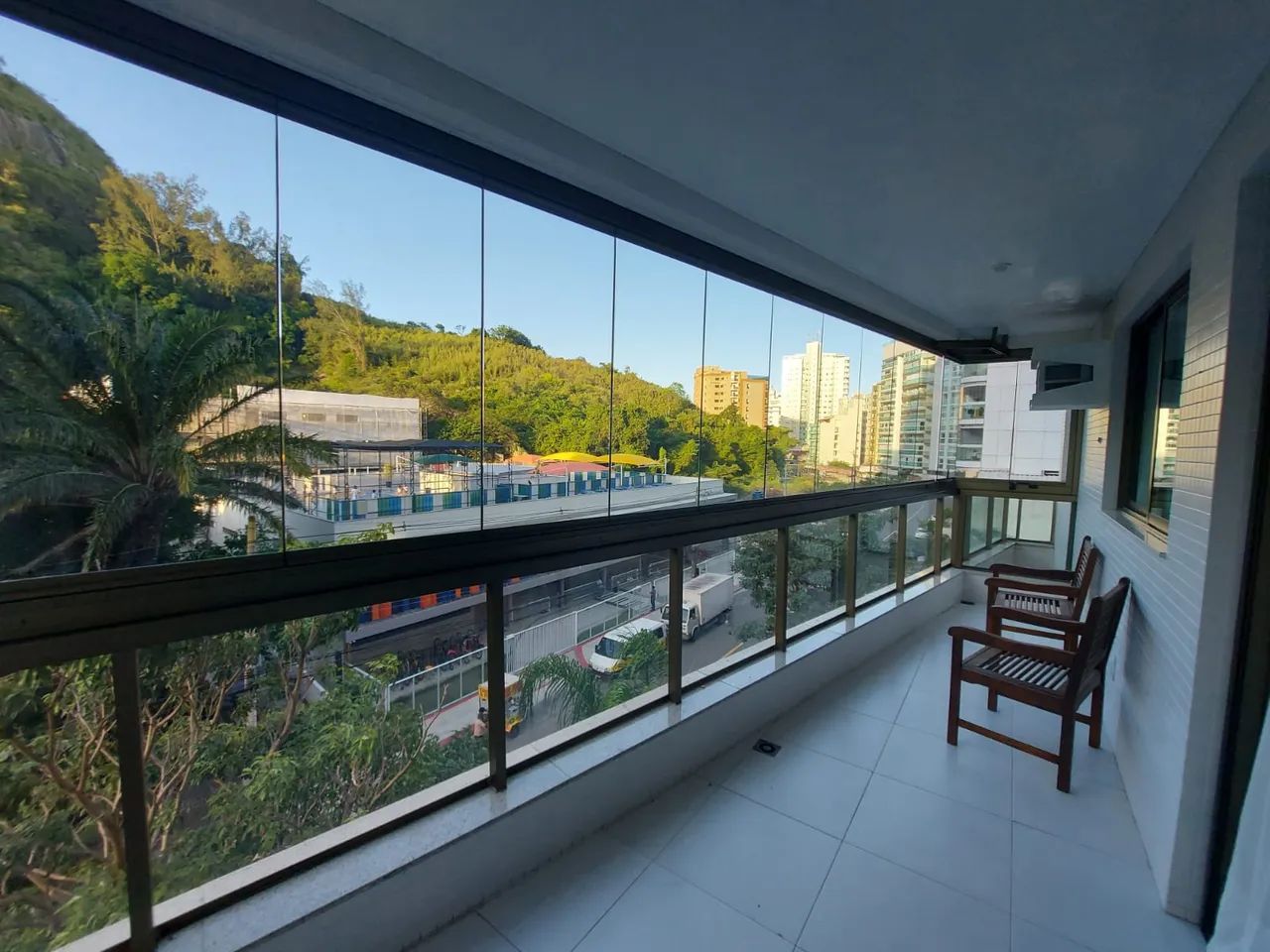 Apartamento em frente o morro do moreno, mobiliado