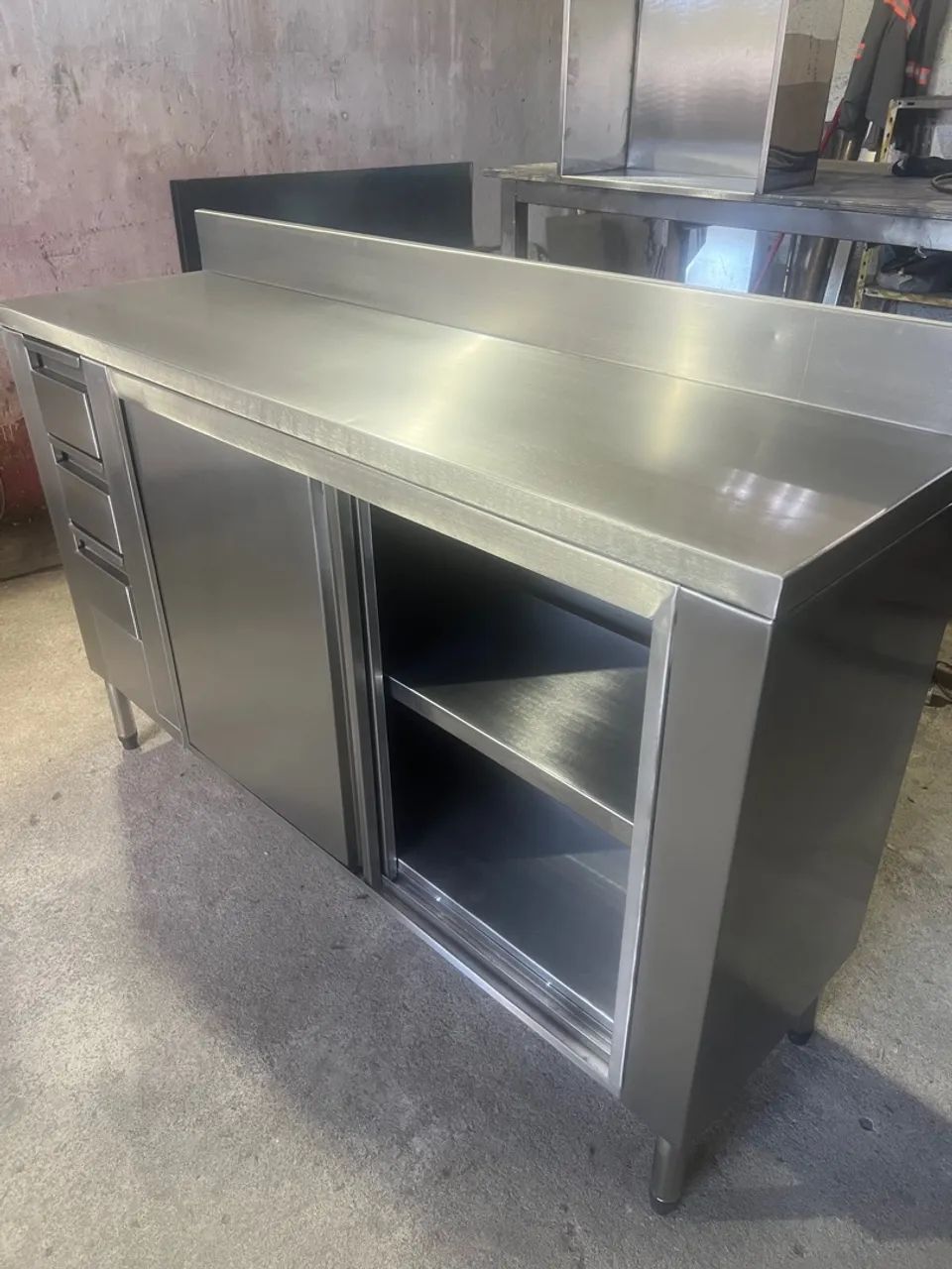 Mesas e Armários em Aço Inox - Foto 5