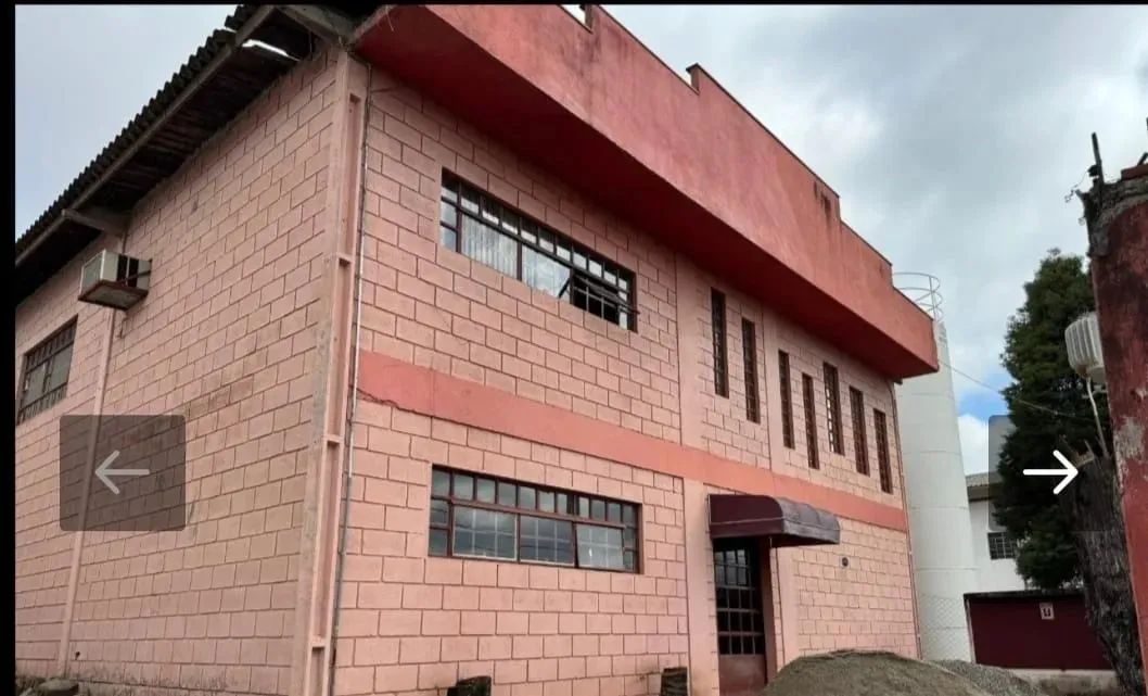 Salão Comercial para Alugar na Zona Norte - 800m² com Mezanino, Refeitório, Cozinha e 4 Ba