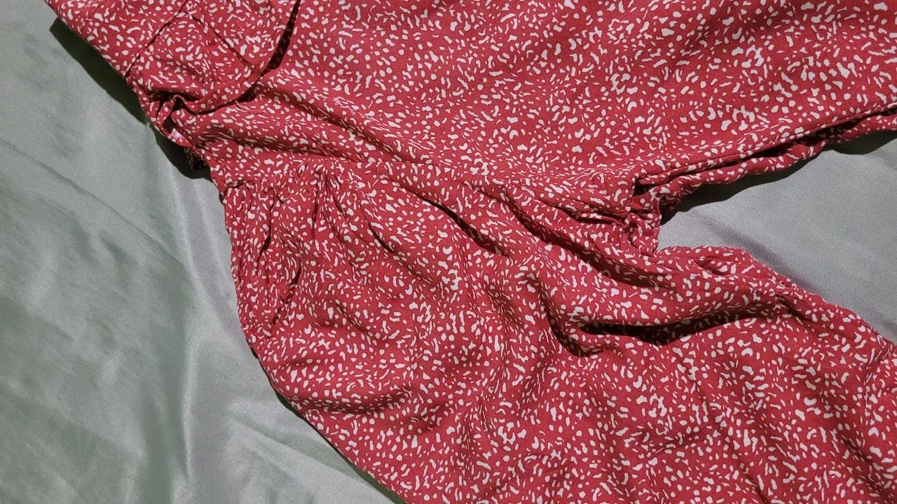 Blusa feminina estampada com babados - Foto 4