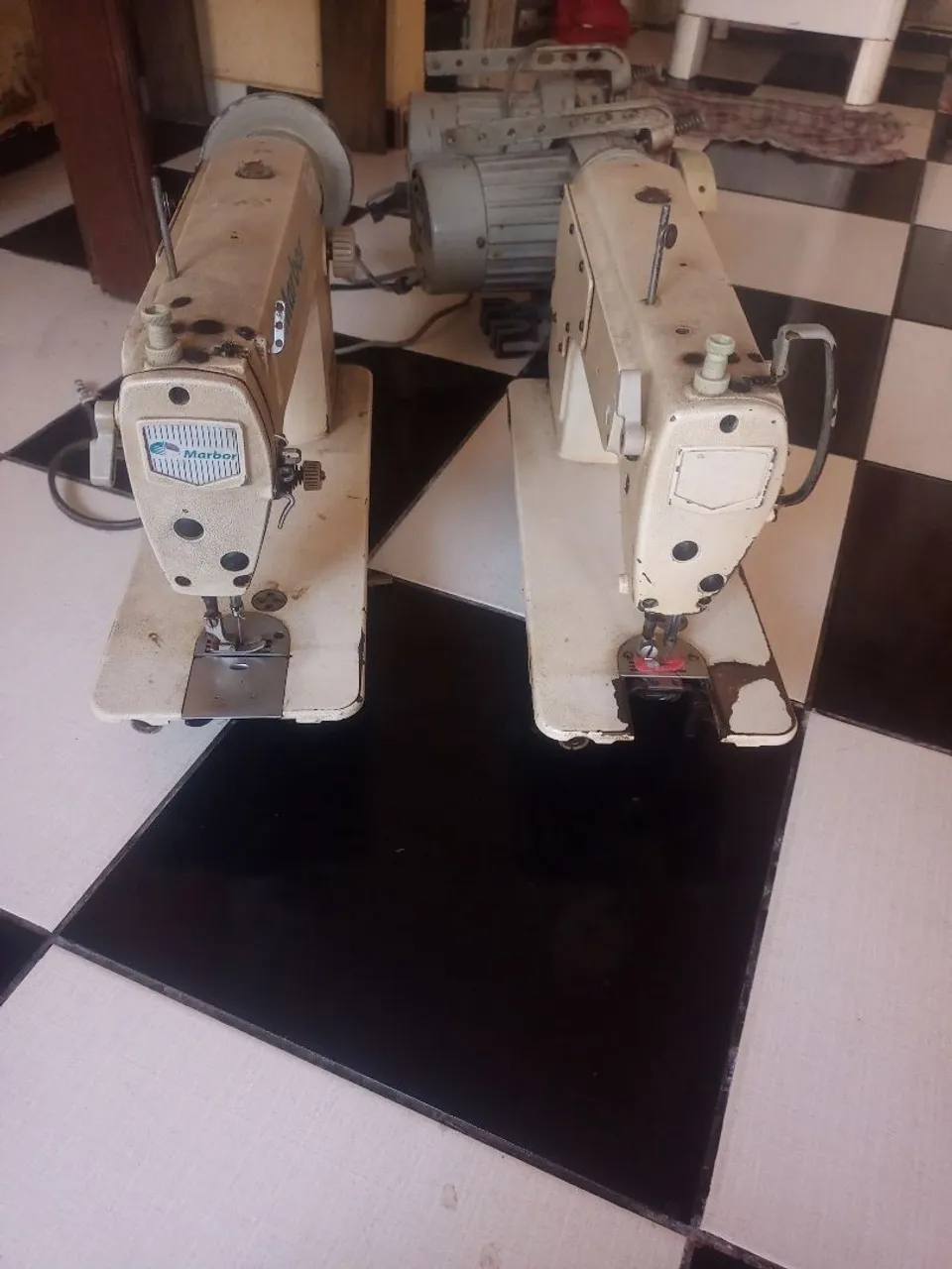 Máquinas de Costura Industriais Marbor as duas por esse valor