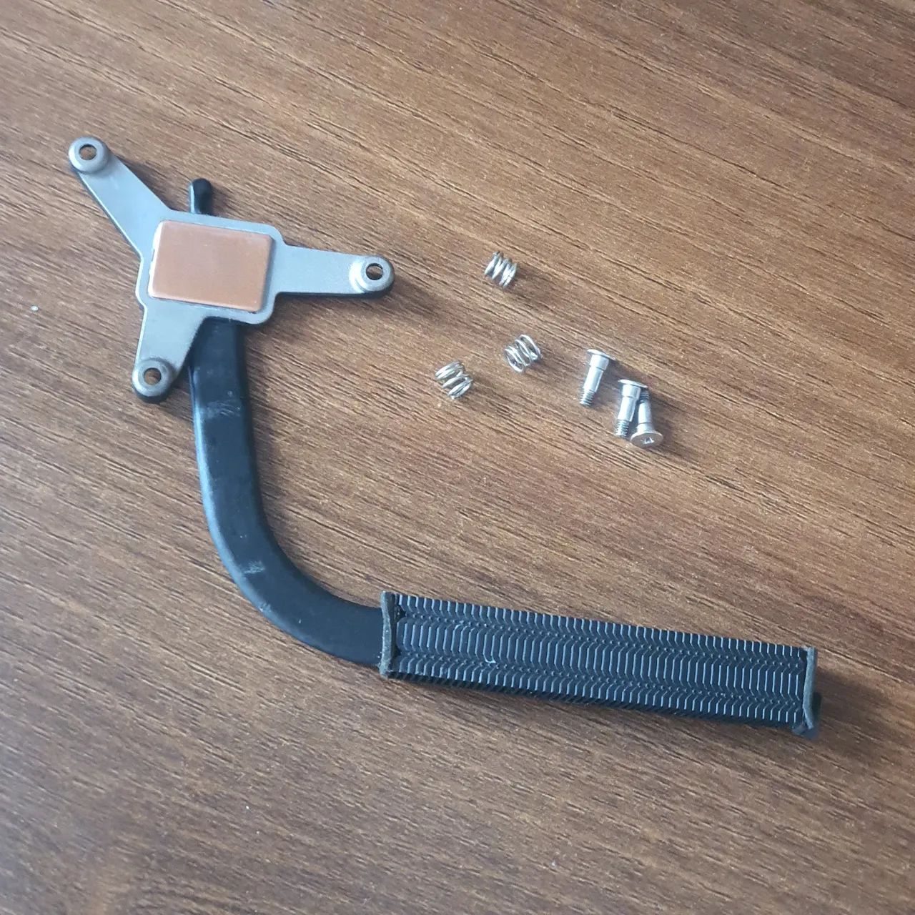 Dissipador de calor MacBook Pro A1278 usado - Foto 2