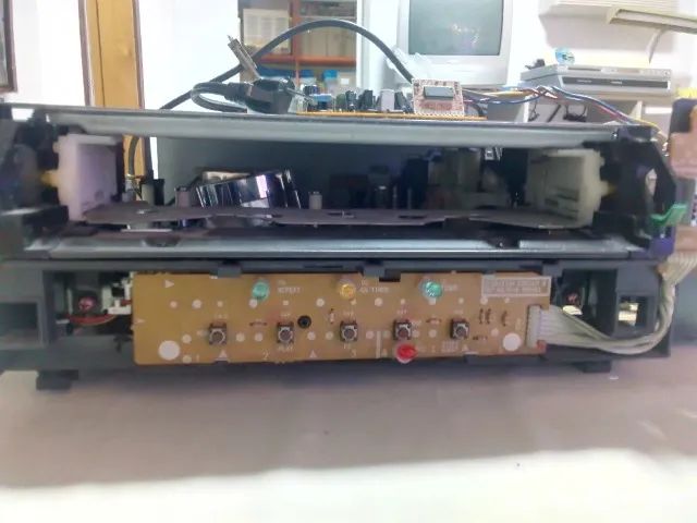 CHASSIS DUETO TV/VCR PANASONIC OMNIVISION PV-M2035. DOADOR PEÇAS! - Foto 3