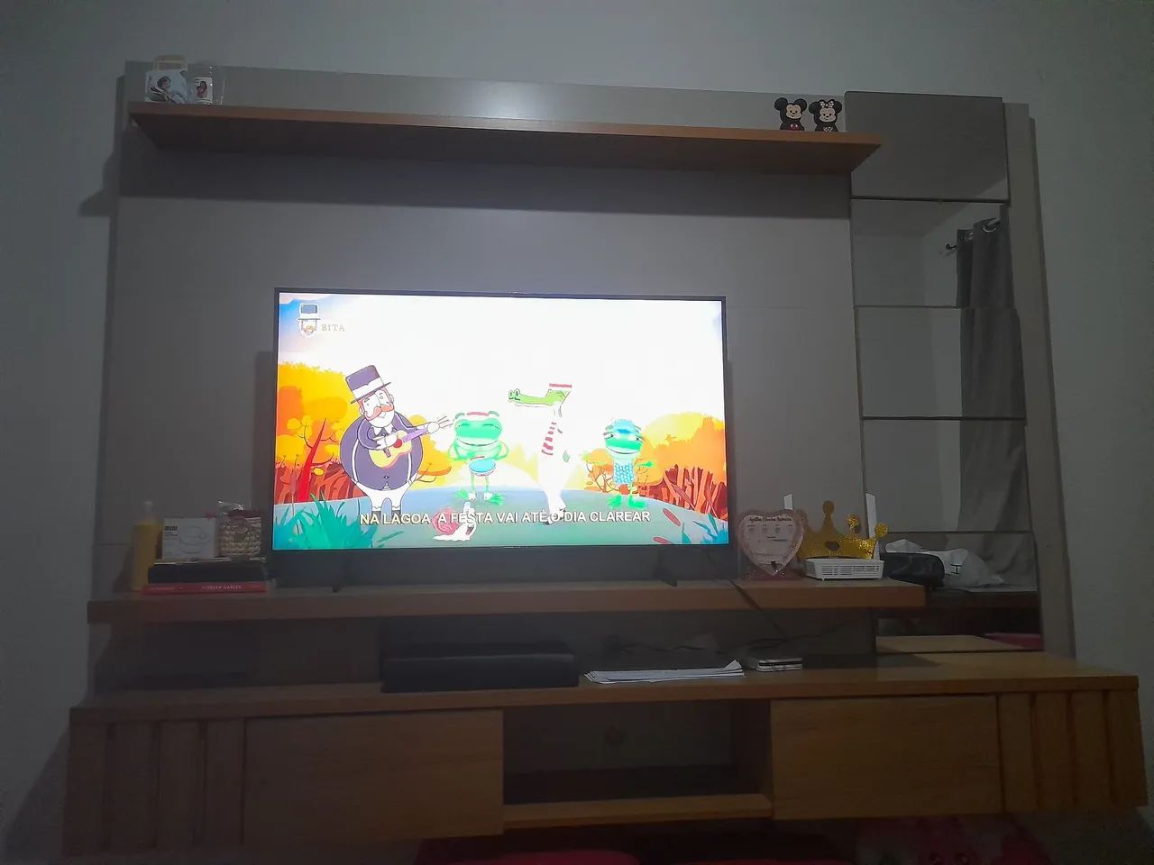 Painel de TV64352542609539121