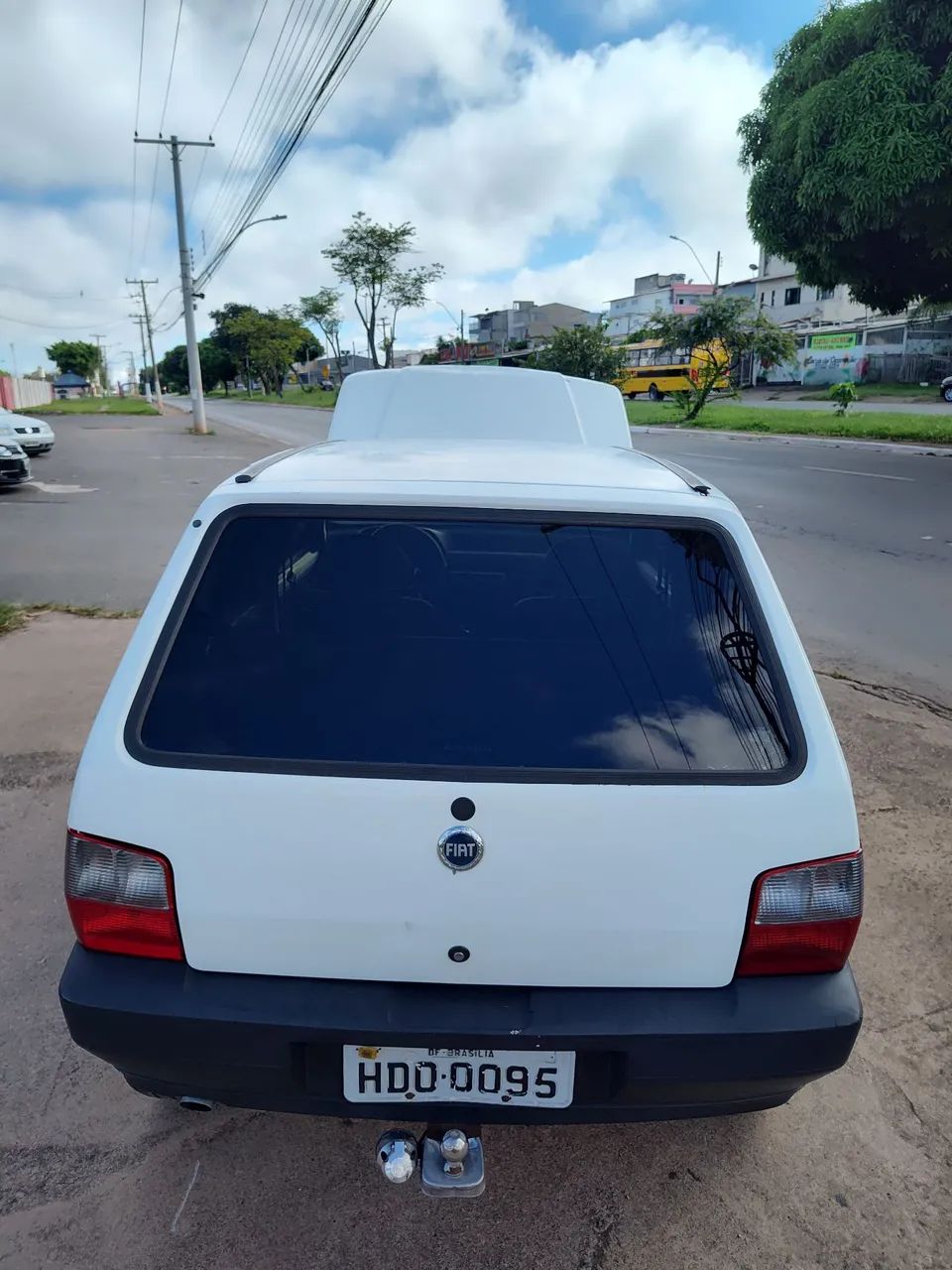 FIAT UNO MILLE 1.0 Carro Particular só 17,500 - Foto 3